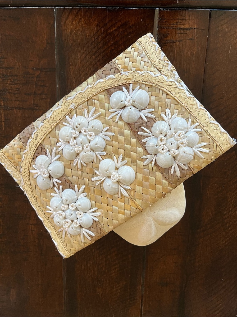 Vintage Handwoven Straw Shell Floral Clutch Coastal Beach Resort Wedding Purse